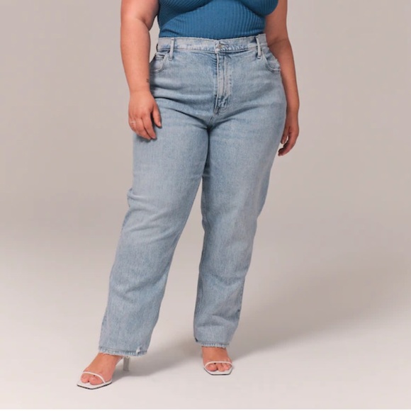 Abercrombie & Fitch Denim - Abercrombie & Fitch Curve Love Ultra High Rise 90s Straight Jean 35/20L